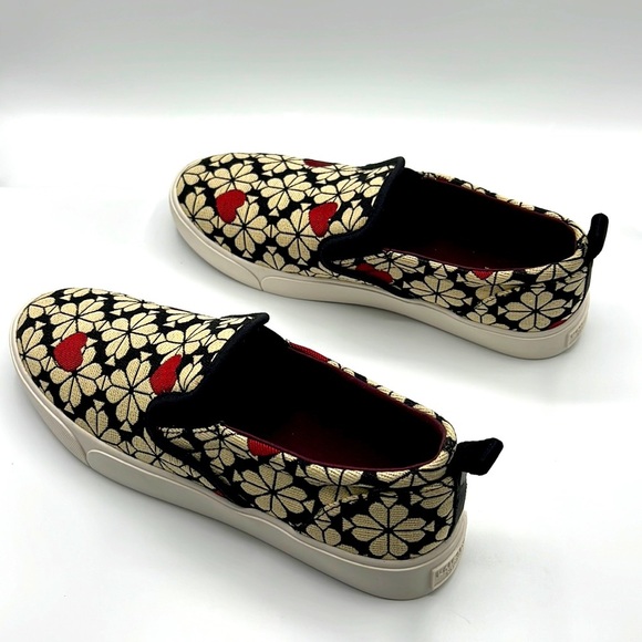 Kate Spade sneakers in excellent condition looks like brand new size 9B - Picture 1 of 11